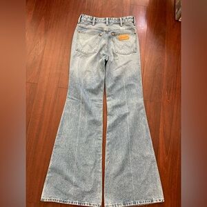 26 x34 wanderer 2622 Wrangler Light Blue Flare Women's Jeans new